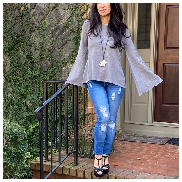 ✨PARIS✨Beautiful Bell Sleeves Tie Back Sweater - Picture 7 of 7